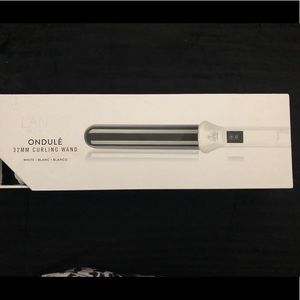 L’ange curling wand. 1 1/2 inch